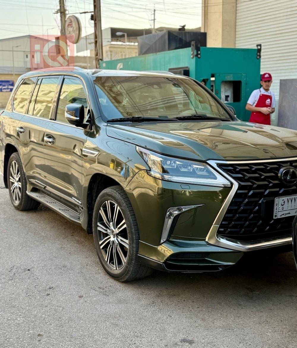 Lexus LX